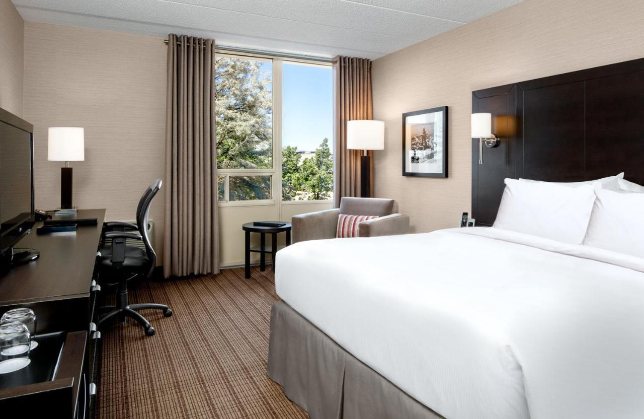Delta Hotels By Marriott Sault Ste. Marie Waterfront Bagian luar foto