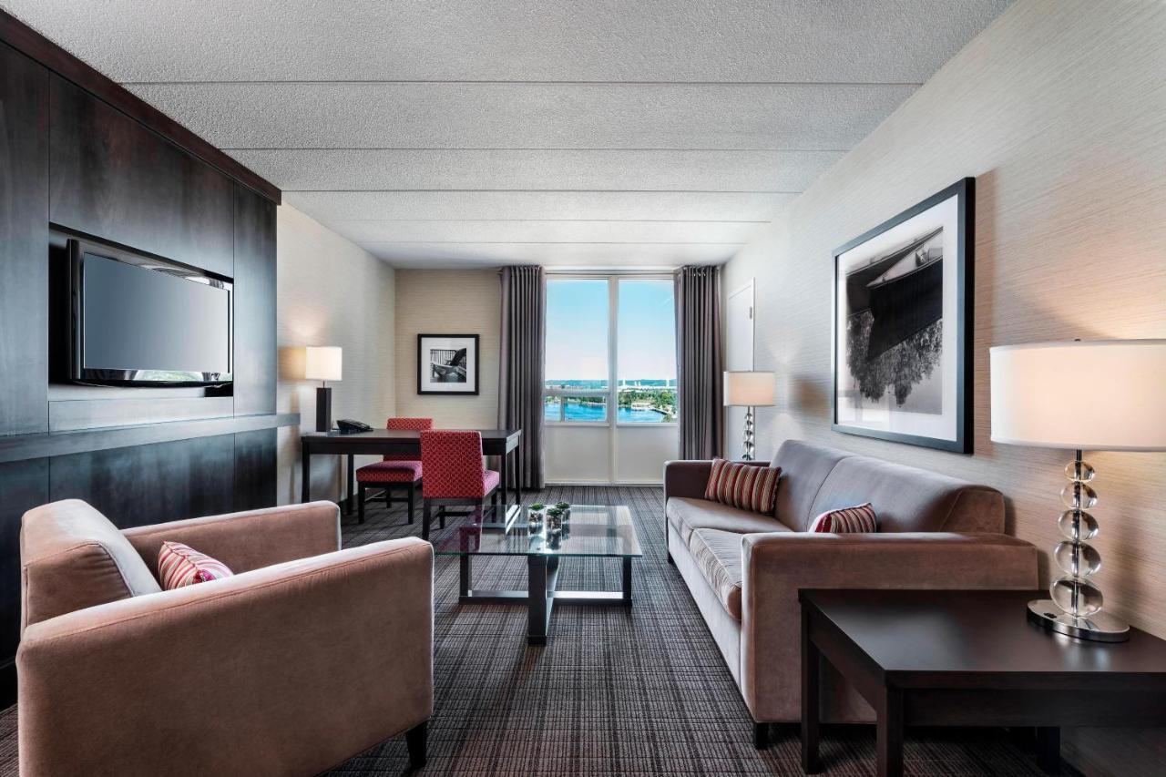 Delta Hotels By Marriott Sault Ste. Marie Waterfront Bagian luar foto