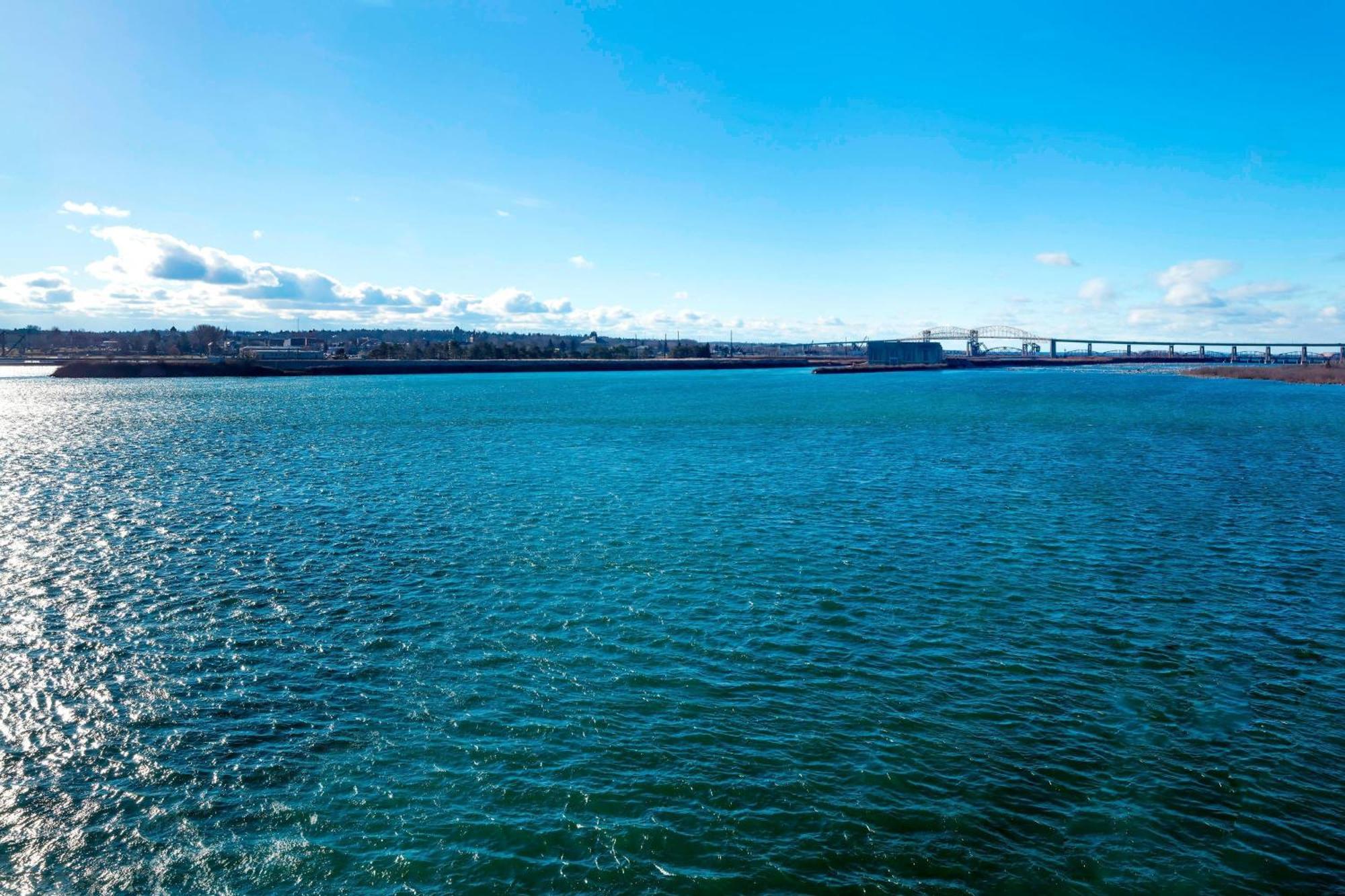 Delta Hotels By Marriott Sault Ste. Marie Waterfront Bagian luar foto