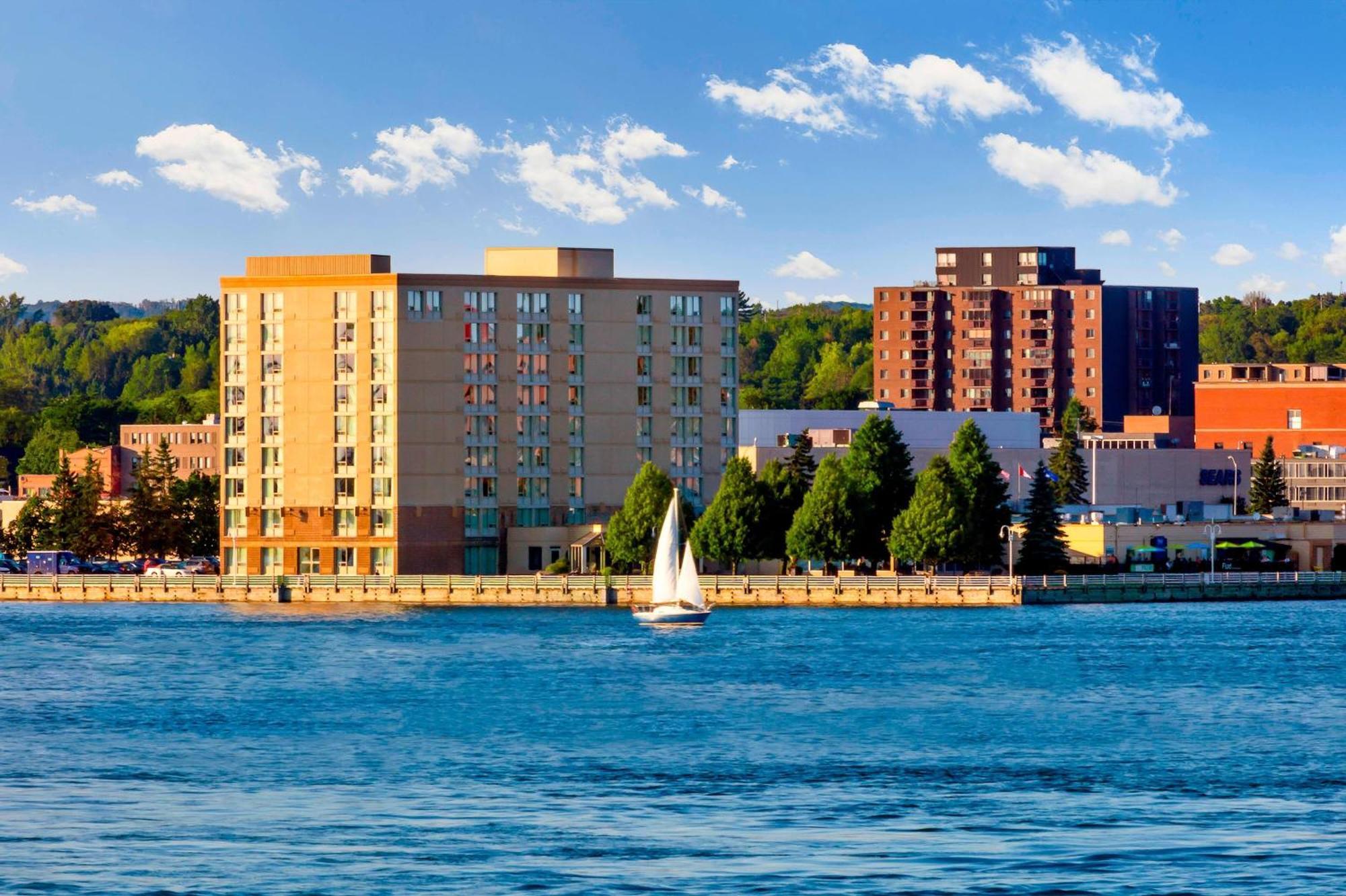 Delta Hotels By Marriott Sault Ste. Marie Waterfront Bagian luar foto