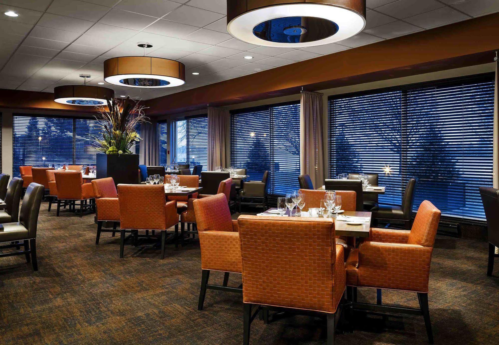 Delta Hotels By Marriott Sault Ste. Marie Waterfront Bagian luar foto