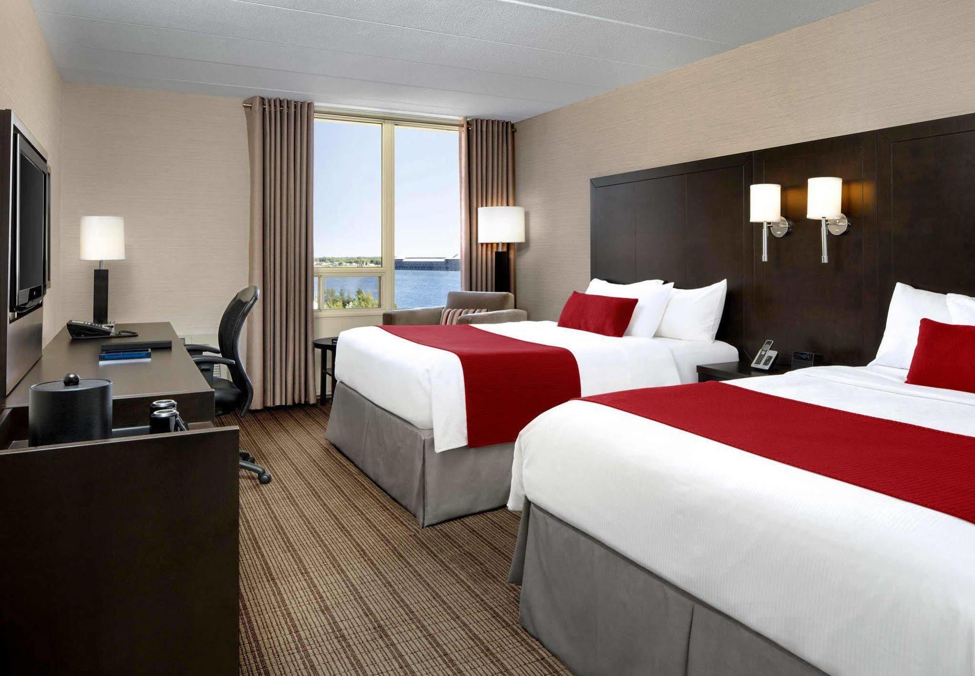 Delta Hotels By Marriott Sault Ste. Marie Waterfront Bagian luar foto